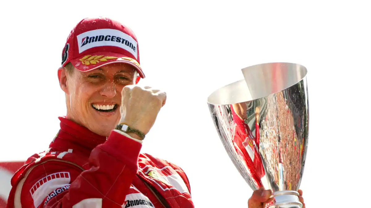 Στιγμιότυπο από την ταινία The Kaiser για τη ζωή του Μίκαελ Σουμάχερ