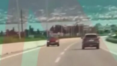 Λευκό αυτοκίνητο κινείται ανάποδα στο αντίθετο ρεύμα στην Ιονία Οδό