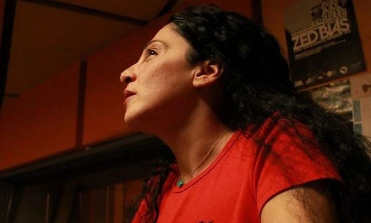 Η δημοσιογράφος και ραδιοφωνική παραγωγός Ελένη Σούρδη που έφυγε από τη ζωή στα 54 της χρόνια.