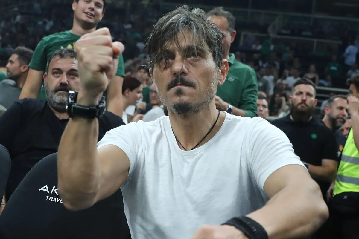 Ο Δημήτρης Γιαννακόπουλος στις κερκίδες του ΟΑΚΑ για την ΚΑΕ Παναθηναϊκός AKTOR