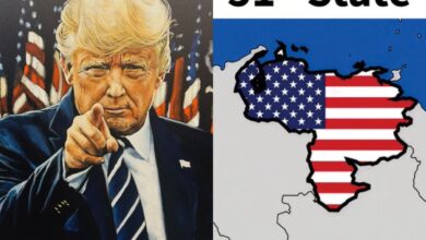 Ο Ντόναλντ Τραμπ και στο βάθος ο χάρτης της Βενεζουέλας με την αμερικανική σημαία, αναπαριστώντας την πρόταση για την 51η πολιτεία