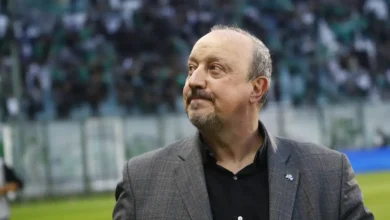 Ο προπονητής Μπενίτεθ κατά την αποχώρησή του από τον Παναθηναϊκό